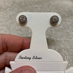 SK9 925 Sterling Silver Genuine Diamond Rosette Stud Earrings 1/10 TCW